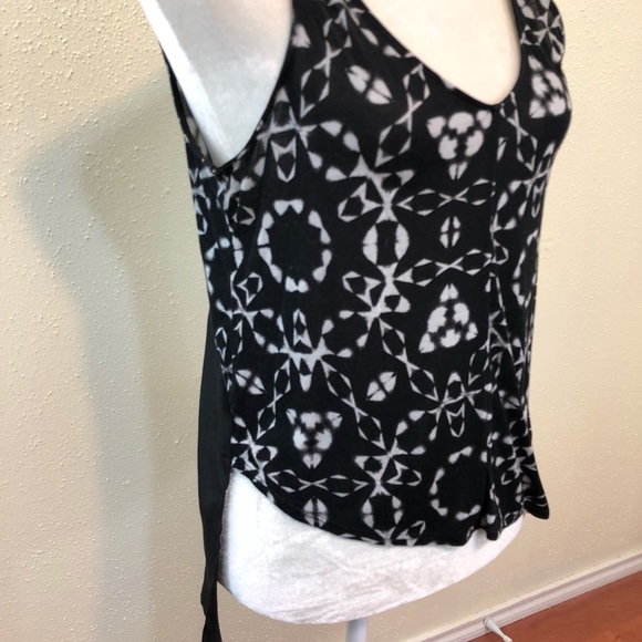 Silence & Noise Black Asymmetrical Tank - Picture 3 of 7